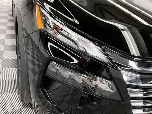 New 2025 Nissan Rogue SV image 15