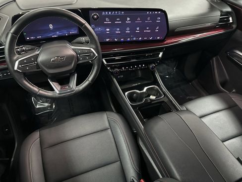 Used 2025 Chevrolet Traverse Z71 image 13