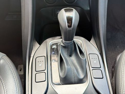 Used 2018 Hyundai Santa Fe Sport 2.0T FWD image 28