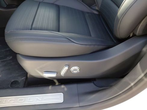 New 2026 Lincoln Nautilus Reserve image 10