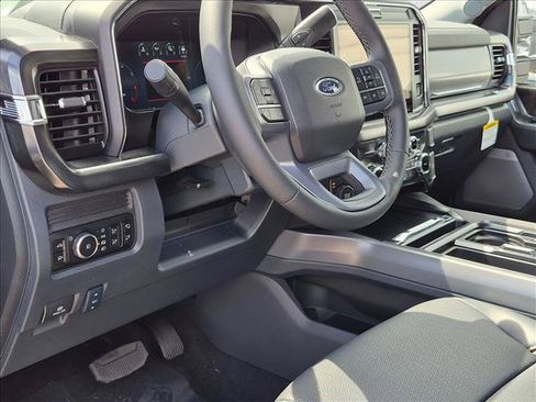 New 2026 Ford F250 Lariat AWD/4WD image 3