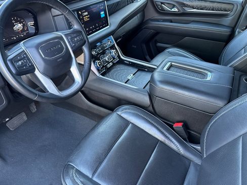 Used 2023 GMC Yukon Denali image 11