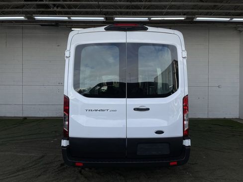 Used 2021 Ford Transit 250 Medium Roof image 4