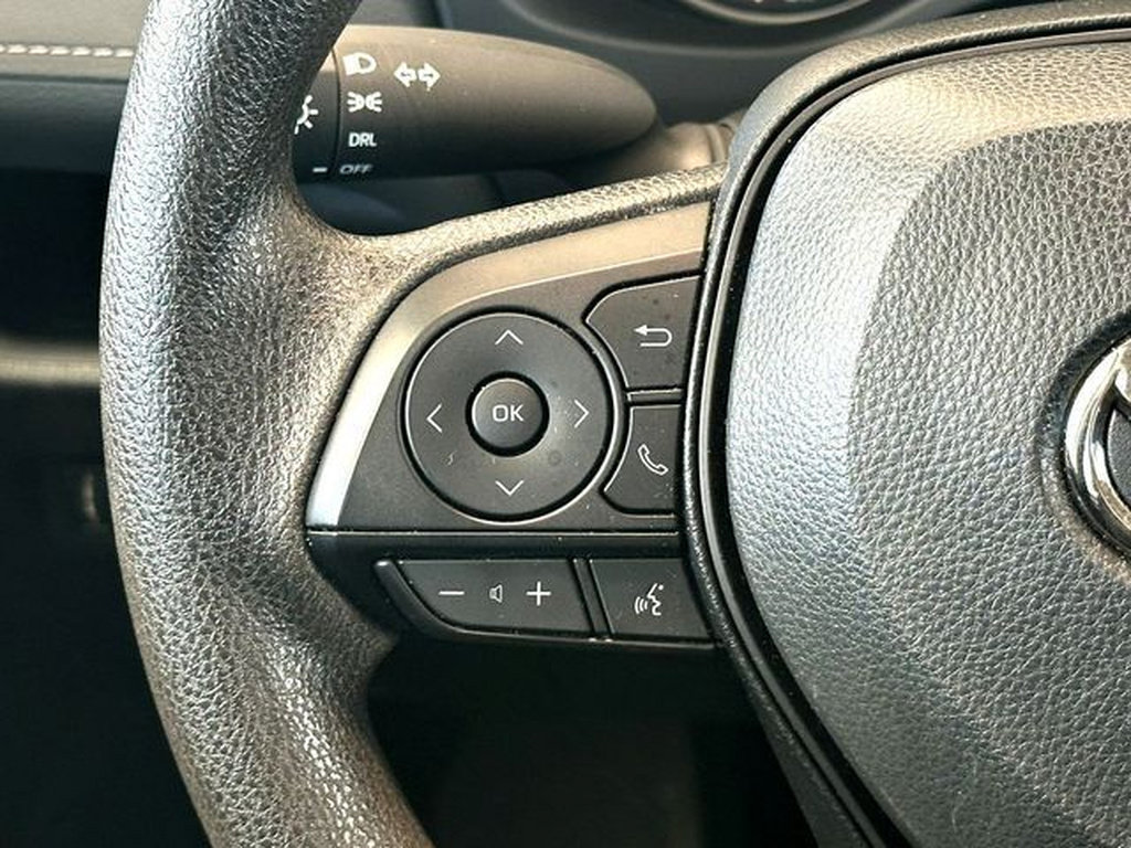 Certified 2025 Toyota RAV4 LE FWD image 21