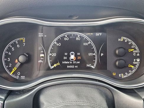 Used 2017 Jeep Grand Cherokee Trailhawk image 31