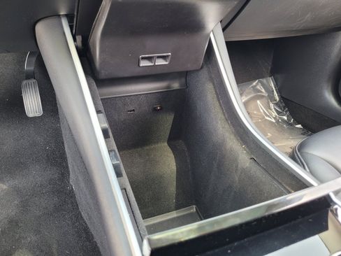 Used 2018 Tesla Model 3 Long Range RWD image 21