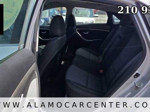 Used 2016 Hyundai Elantra GT FWD image 26