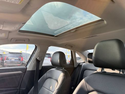 Used 2024 Volkswagen Jetta SE FWD image 39