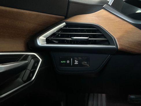 Used 2023 Audi e-tron GT Prestige w/ Prestige Package image 25