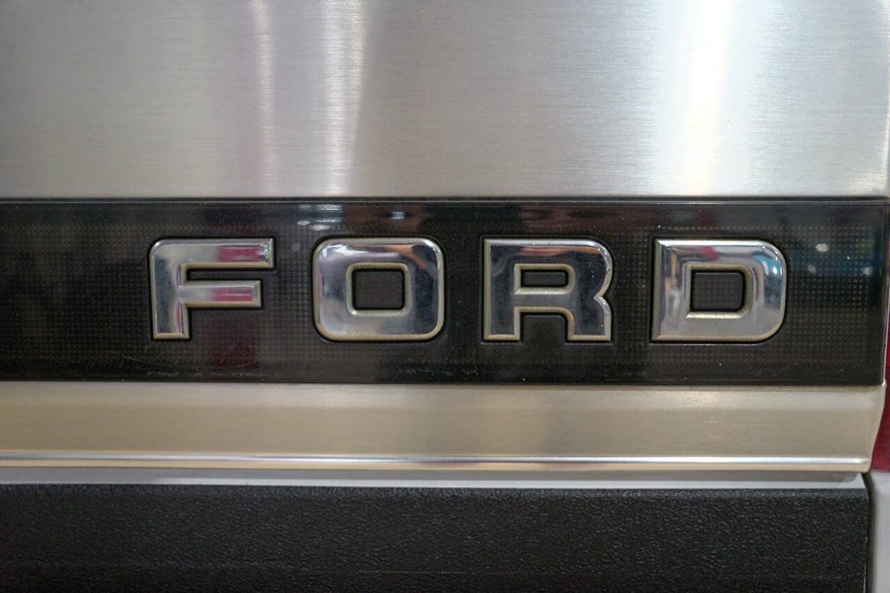 Used 1993 Ford F250 4x4 SuperCab image 24