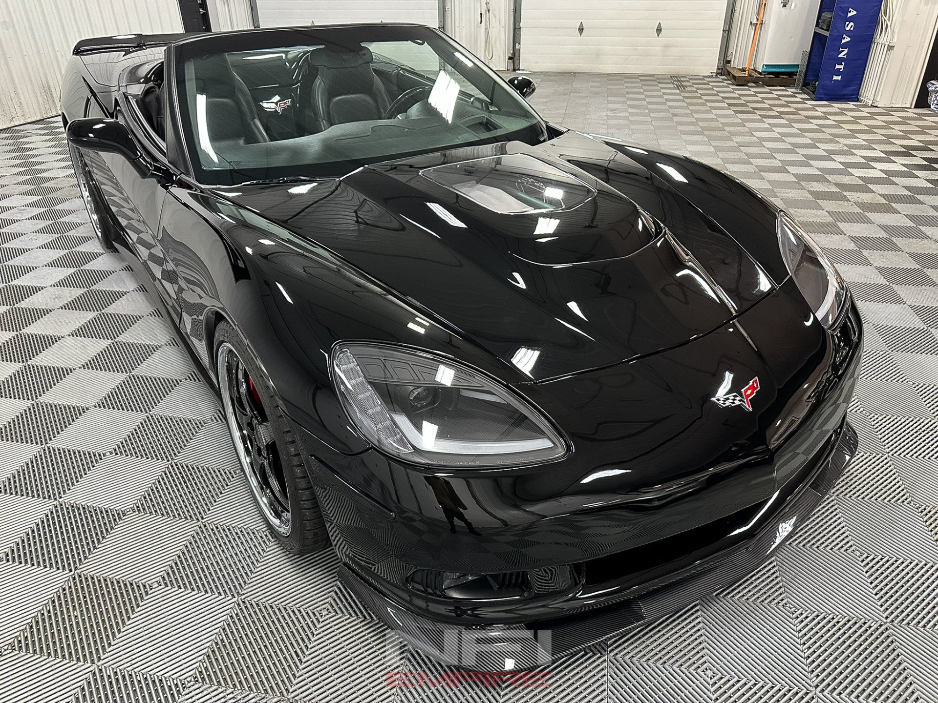 Used 2006 Chevrolet Corvette Coupe w/ Preferred Equipment Group RWD image 9