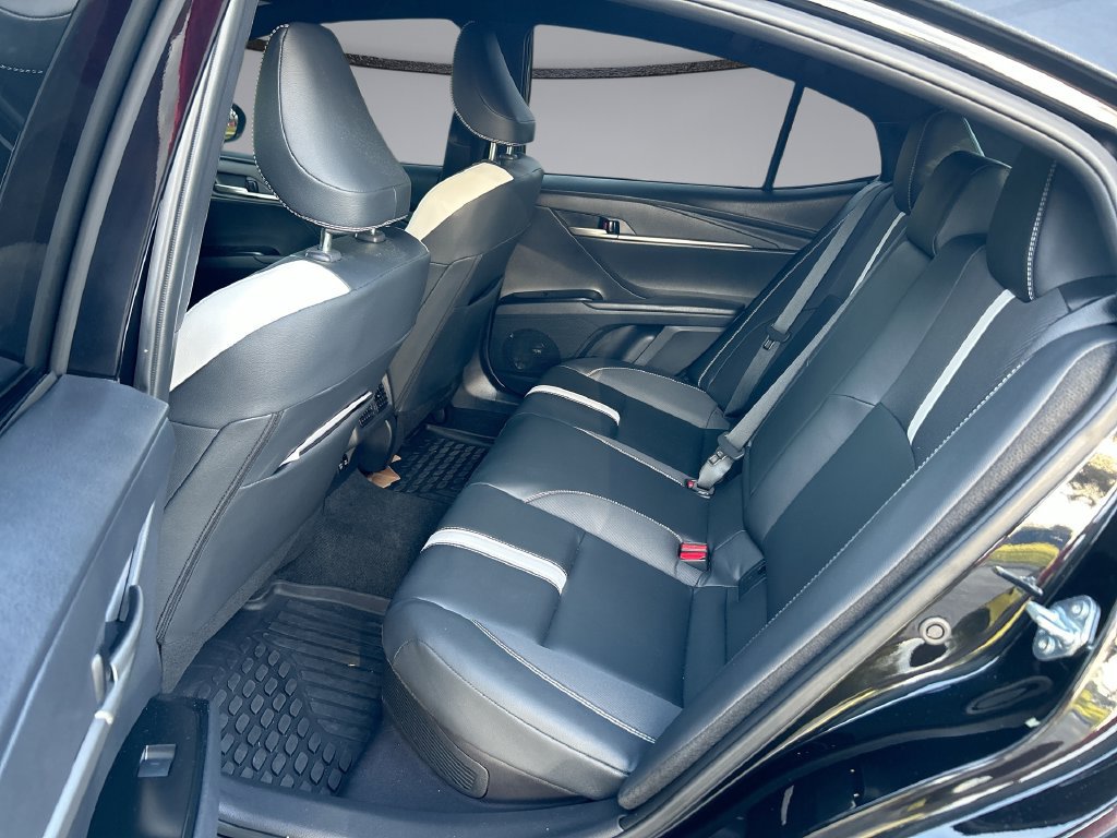 Used 2026 Toyota Camry SE FWD image 30