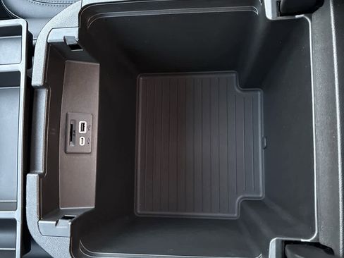 Used 2021 Chevrolet Tahoe LT image 20