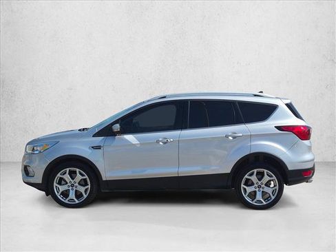Used 2019 Ford Escape Titanium FWD image 9