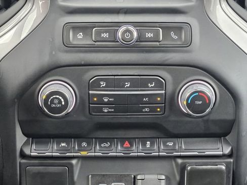 Used 2022 Chevrolet Silverado 1500 Custom image 11