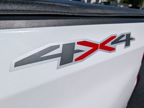 Used 2022 Chevrolet Silverado 1500 Custom AWD/4WD image 27