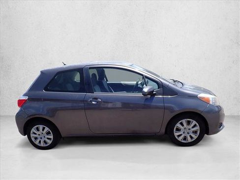 Used 2014 Toyota Yaris LE FWD image 13