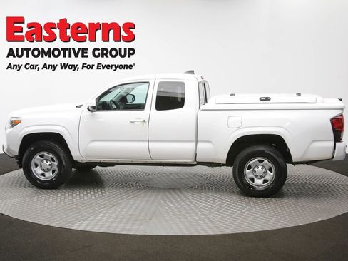 Used 2022 Toyota Tacoma SR w/ SR Convenience Package image 60