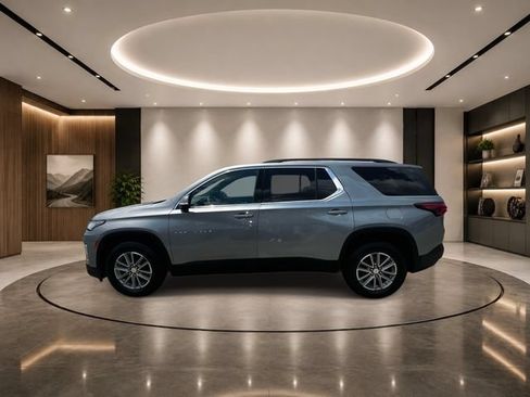 Certified 2023 Chevrolet Traverse LT FWD image 7