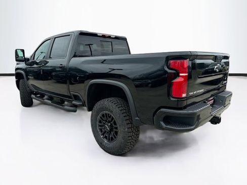 New 2026 Chevrolet Silverado 2500 ZR2 image 7