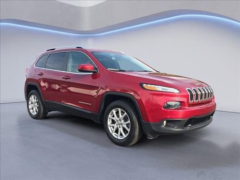 Used 2017 Jeep Cherokee Latitude w/ Safety/Convenience Group image 7