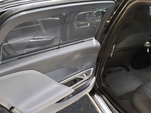 Used 2024 Lucid Air Touring image 31