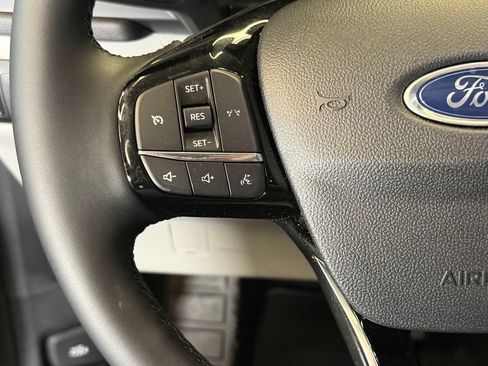 Used 2025 Ford Escape Active w/ Cold Weather Package AWD/4WD image 11