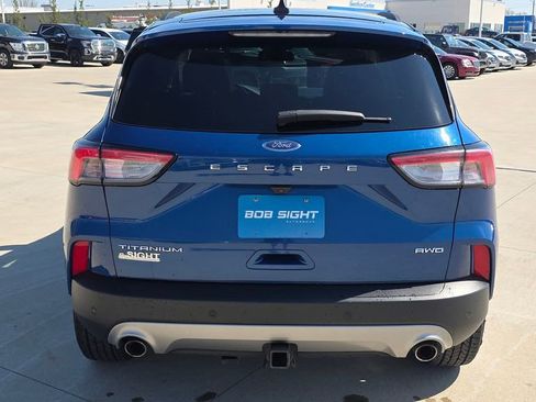 Used 2022 Ford Escape Titanium w/ Titanium Elite Package AWD/4WD image 4