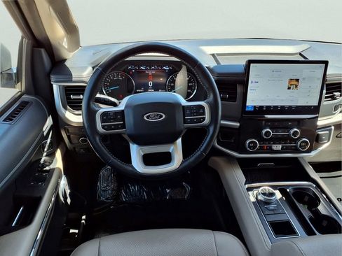 Used 2024 Ford Expedition Max XLT RWD image 10