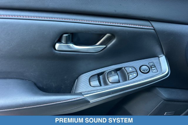 Used 2025 Nissan Sentra SR w/ SR Premium Package FWD image 12