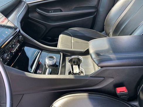 Used 2024 Jeep Grand Cherokee Limited w/ Luxury Tech Group II image 38