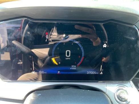 Used 2025 Chevrolet Trax LT FWD image 6