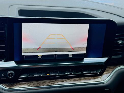 Used 2023 Chevrolet Silverado 1500 LT Trail Boss image 10