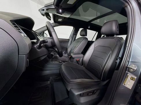 Used 2022 Volkswagen Tiguan SEL R-Line image 23