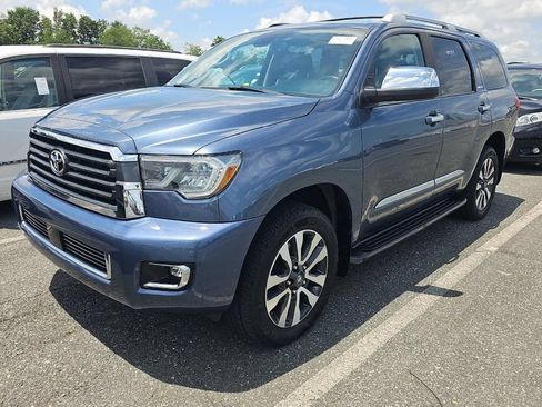 Used 2021 Toyota Sequoia Limited w/ Safety & Convenience Package AWD/4WD image 7