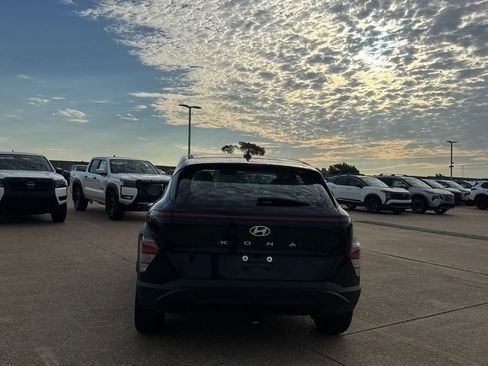Used 2026 Hyundai Kona SE FWD image 19