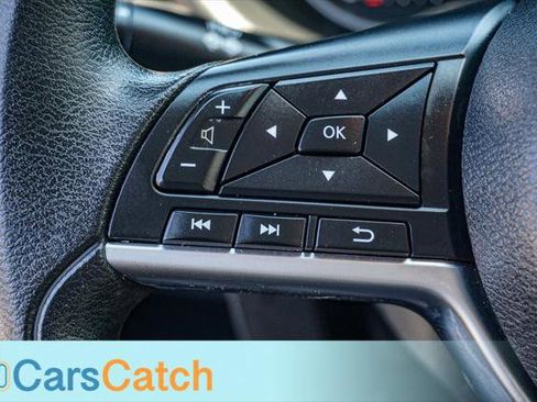 Used 2019 Nissan Kicks SV image 29