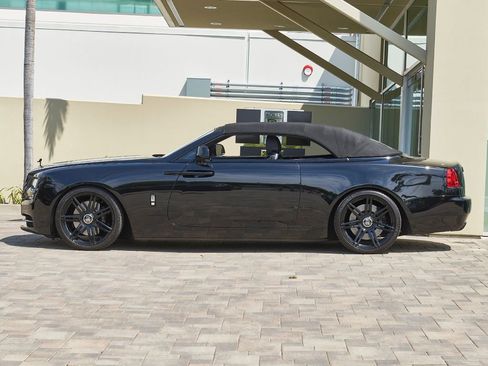 Certified 2016 Rolls-Royce Dawn image 9