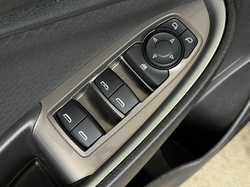 Used 2025 Chevrolet Malibu LT FWD image 25
