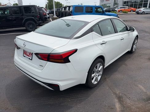Used 2022 Nissan Altima 2.5 AWD/4WD image 6