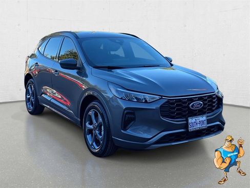 Used 2023 Ford Escape ST-Line w/ Tech Pack #1 image 3