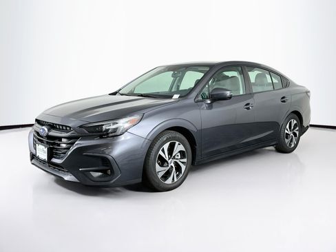 Used 2025 Subaru Legacy Premium AWD/4WD image 3