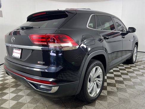 Used 2020 Volkswagen Atlas Cross Sport SEL image 5