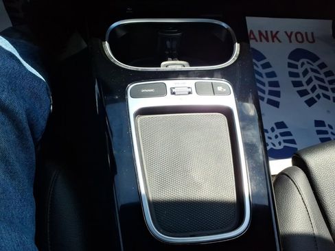 Used 2025 Mercedes-Benz CLA 250 4MATIC image 14