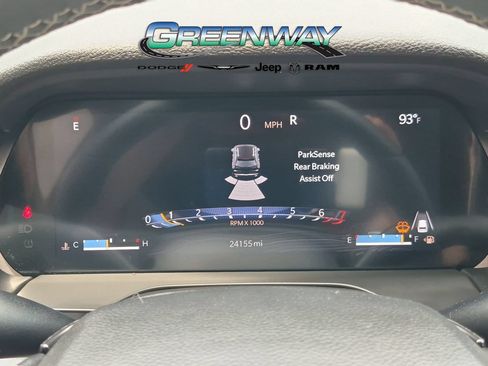 Used 2022 Jeep Grand Cherokee Laredo w/ Luxury Tech Group I AWD/4WD image 25