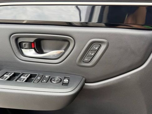 Certified 2024 Honda Pilot Touring image 21