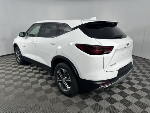 Used 2025 Chevrolet Blazer LT FWD image 6