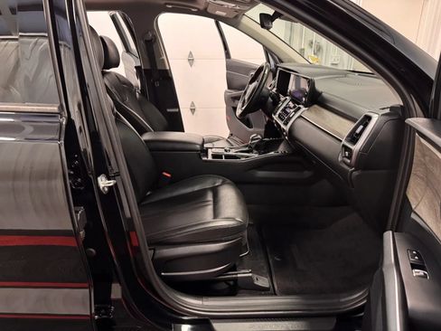 Used 2023 Kia Sorento S w/ Panoramic Sunroof Package AWD/4WD image 42