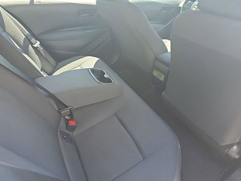 Used 2025 Toyota Corolla LE image 19