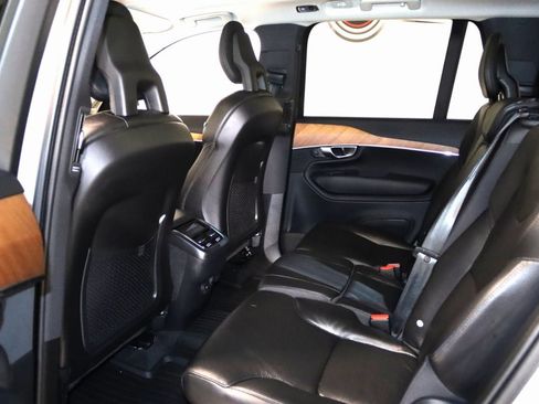 Used 2022 Volvo XC90 T6 Momentum w/ Advanced Package image 48